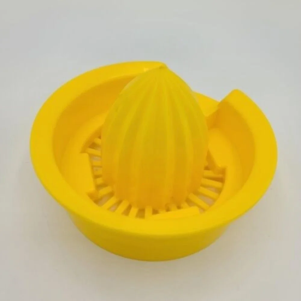 Vintage Gemco Clear Glass Juicer Container With Yellow Lid Manual Fruit Press